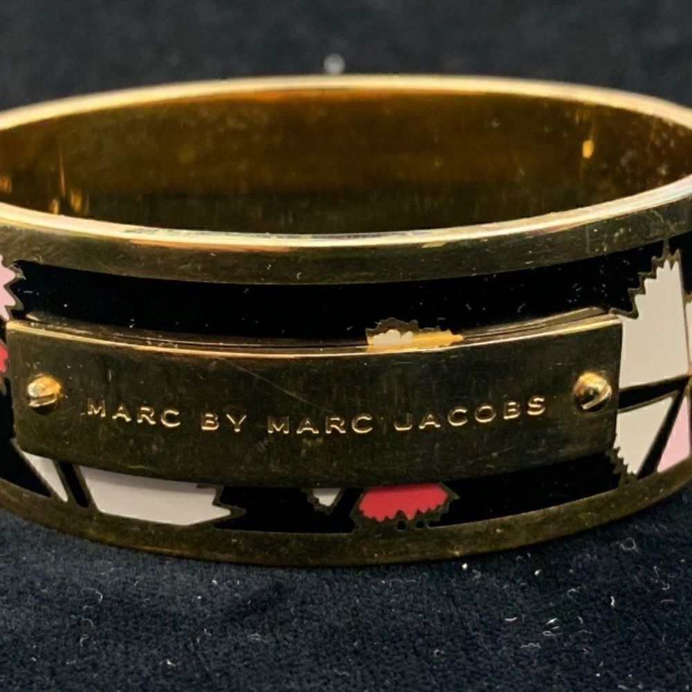 Marc Jacobs cuff bracelet - Picture 4 of 5